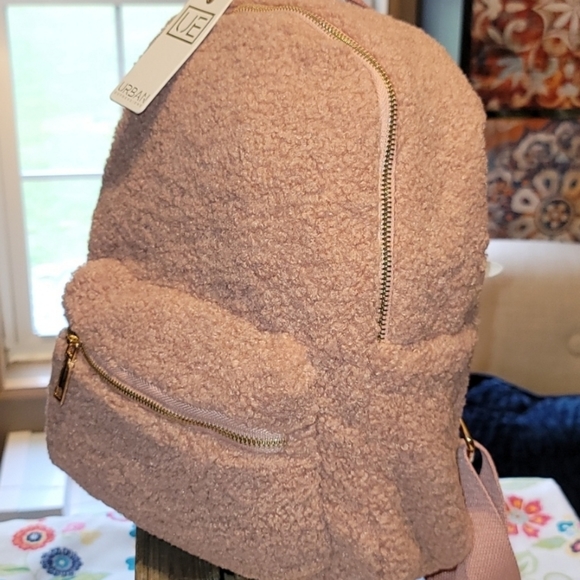 URBAN EXPRESSIONS Herdwick Pink Blush Faux Shearling Backpack - Picture 5 of 11